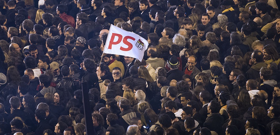 16022821 ps crise finale ou quatrieme resurrection