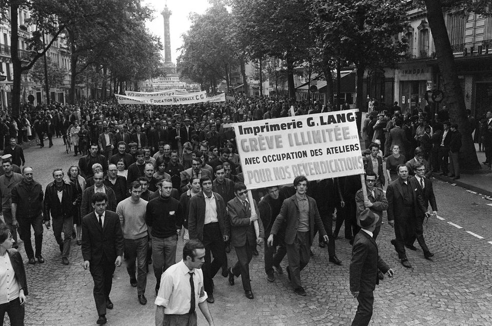 690477 dans la rue en 68